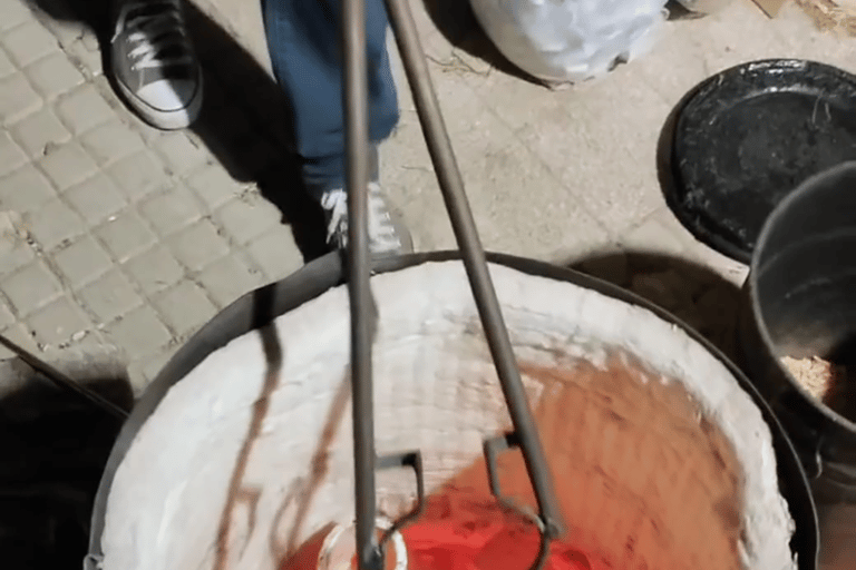 Amman: Raku Pottery Workshop with Snacks and Drinks