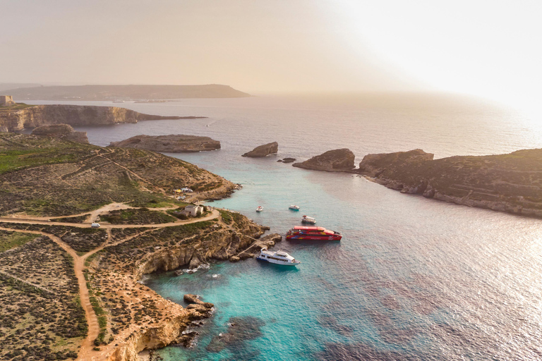 Mellieha: Comino Sunset Small Boat Cruise with Swim Stops