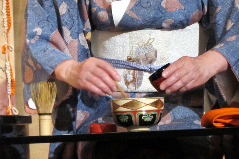 Kyoto: Guided Tea Ceremony, Garden, and Castle Tour Private Tour with Entrance Fees with Meeting Point