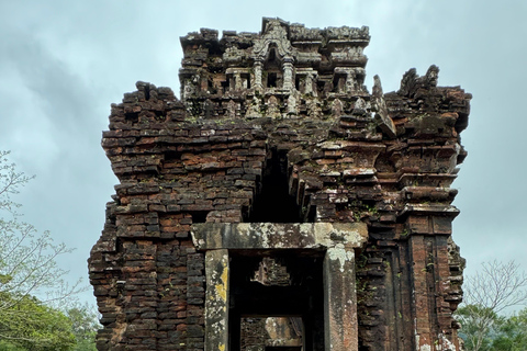 Hoi An: My Son Sanctuary en Sunset River Cruise met BBQ