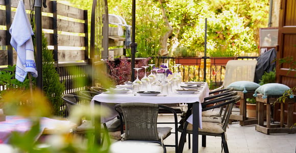 Bologna: traditional dinner or lunch at a home restaurant
