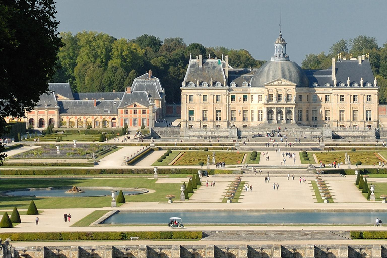 From Paris:Château de Fontainebleau&amp;Vaux-le-Vicomte PrivateFrom Paris:Château de Fontainebleau &amp;Vaux-le Vicomte Private