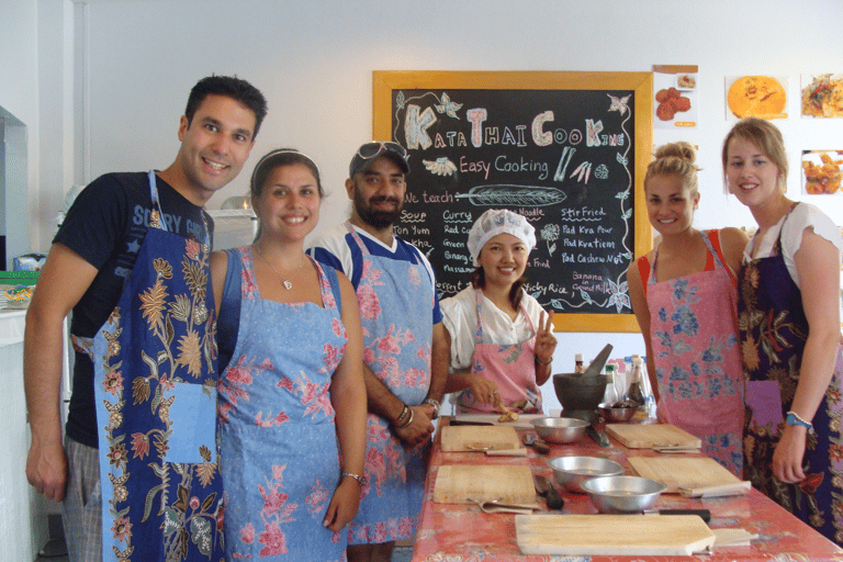 Phuket: Halbtägiger authentischer Thai-Kochkurs &amp; MarkttourMittagsunterricht (keine Markttour)