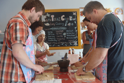 Phuket: Halbtägiger authentischer Thai-Kochkurs &amp; MarkttourMittagsunterricht (keine Markttour)