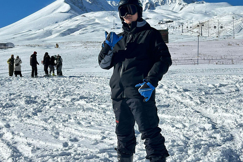 Erciyes First-Time Ski Day with Instructor & Lunch Erciyes Ski Day Experience – Snow Comfort Package
