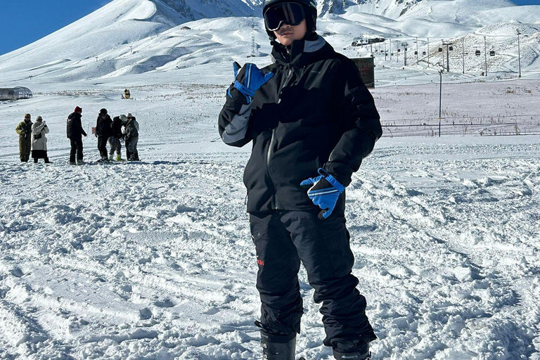 Erciyes First-Time Ski Day with Instructor & Lunch Erciyes Ski Day Experience – Snow Comfort Package