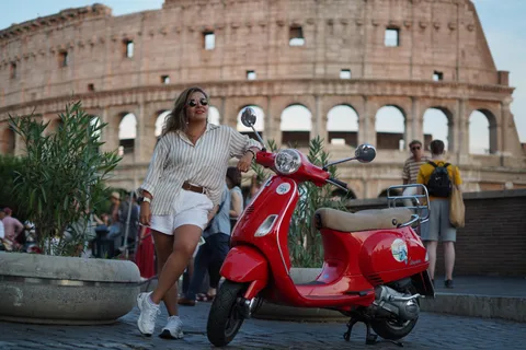 Vespa - Wine and Photo Tour à Rome