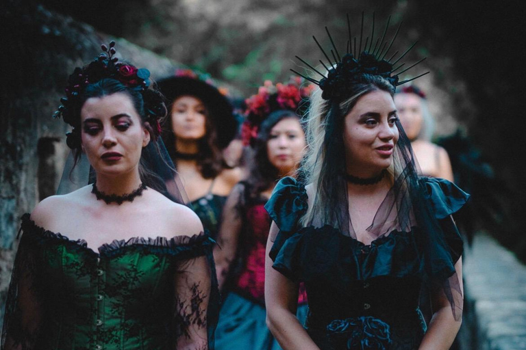 Luxembourg: Vintage & Gothic Photoshoot Experience