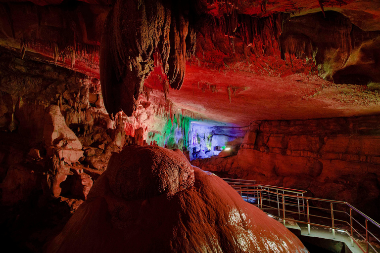 Kutaisi: Private Nature and Heritage Tour with Pickup