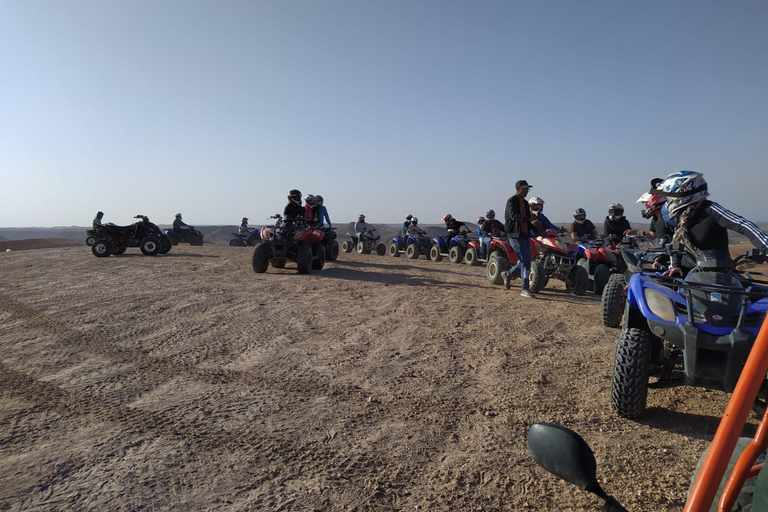 &quot;Désert d&#039;Agafay : Quad, balade à dos de chameau, déjeuner et piscine&quot;