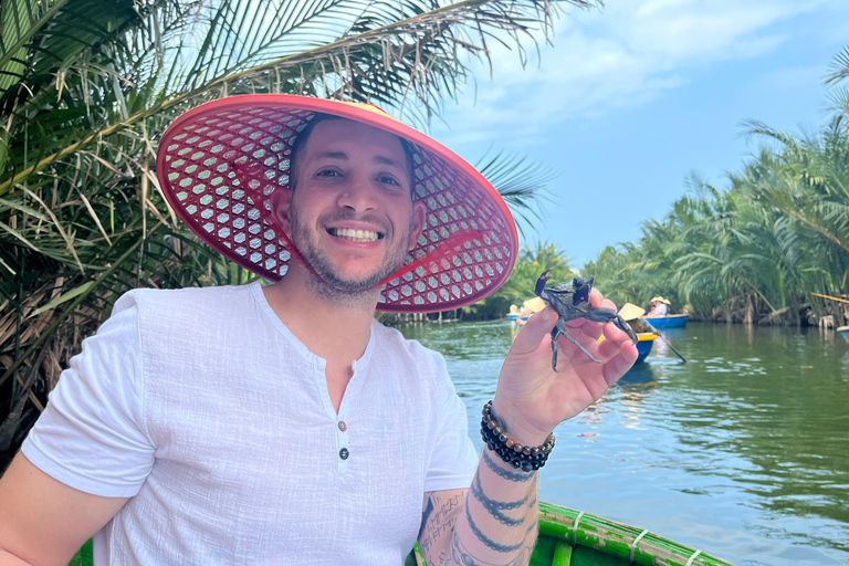 COCONUT JUNGLE BASKET BOAT, LANTERN MAKEN van Danang/Họian