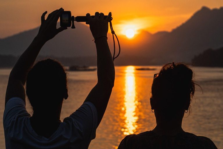 Luang Prabang First Day: EV City Tour & Sunset Cruise