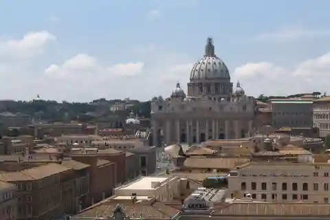 Rome: St. Peter’s Basilica Audio Guide with Dome Climb