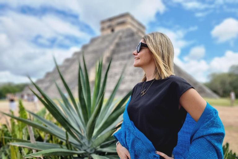 Cancun: Chichen Itza Early Access Guided Tour with Lunch Shared Tour with Hotel Pickup