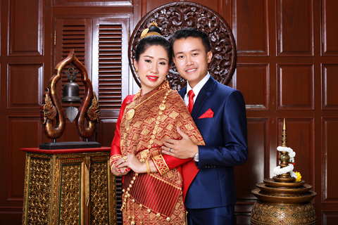 Vientiane: Premium Traditional Costume Photoshoot Vientiane: Premium Traditional Costume Photoshoot