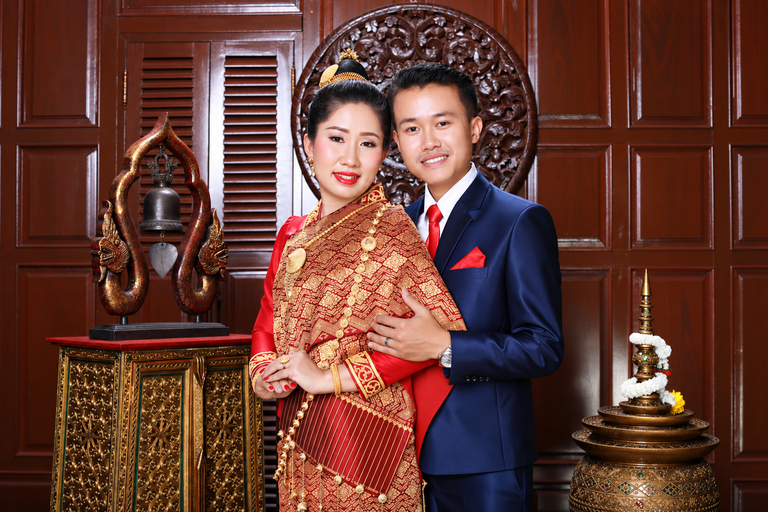 Vientiane: Premium Traditional Costume Photoshoot Vientiane: Premium Traditional Costume Photoshoot