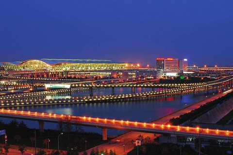 Traslado Privado del Aeropuerto de Shanghai Pudong al Centro de la Ciudad