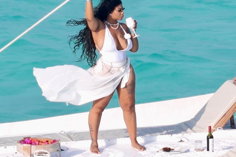 Prywatny rejs łodzią dhow po Zanzibarze z filmem i zdjęciami