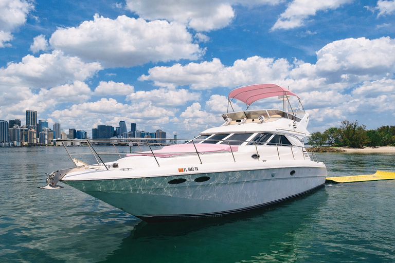 Pink Yacht Experience through The Heart of Miami