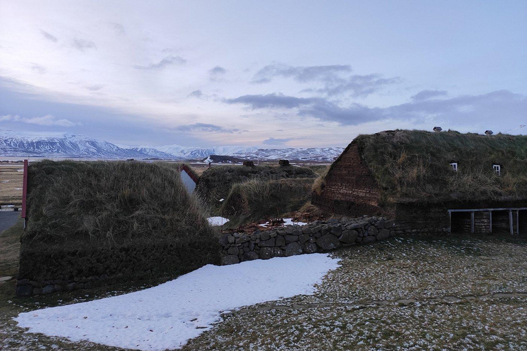 Akureyri: Goðafoss Waterfall & City Highlights Voyage