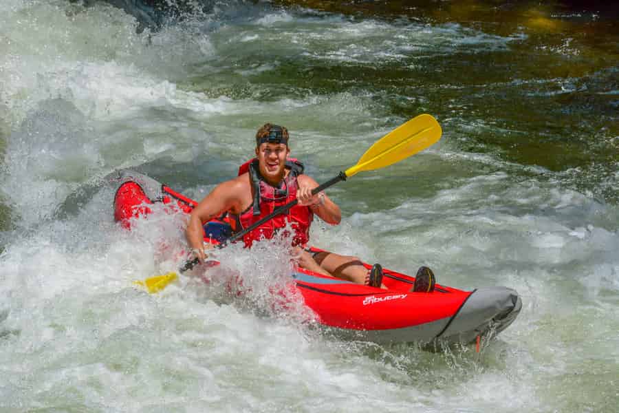Selbstgeführte Kajak-Tour auf dem Nantahala River. Foto: GetYourGuide