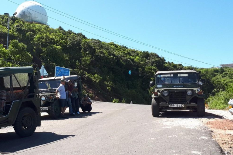 Da Nang: Son Tra Peninsula Sunrise or Sunset Jeep Tour