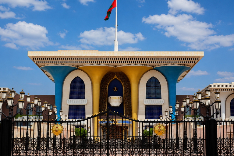Muscat: Private Airport Layover Tour with Flexible Pickup