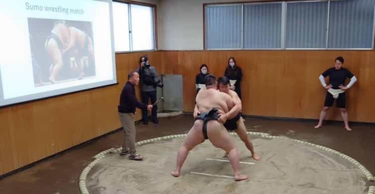 Tokyo: Sumo Show and Dining Experience