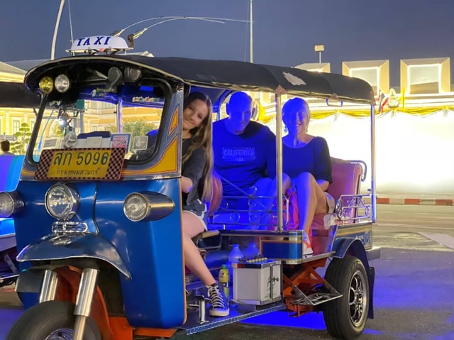 Bangkok Tuk-Tuk by Night with Chinatown Street Food Meal