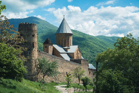 Private 4-Day Georgia Highlights: Wine, Mountains & Culture