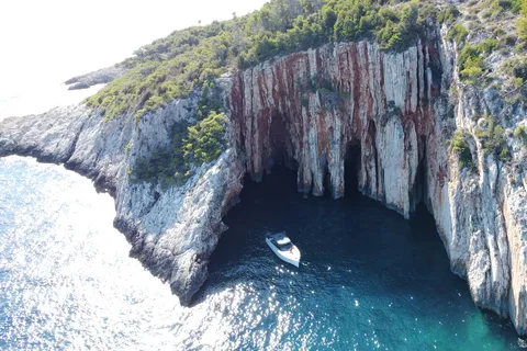 Hvar : Rive sud et îles Pakleni visite privée en hors-bord