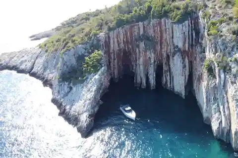 Hvar: South shore & Pakleni islands private speedboat tour