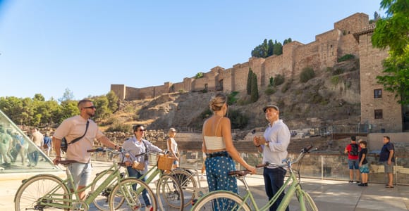 Málaga: Highlights, Hidden Gems and Coast Vintage Bike Tour