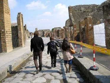 Ganztägige Privattour ab Rom: Pompeji, Amalfiküste, Positano