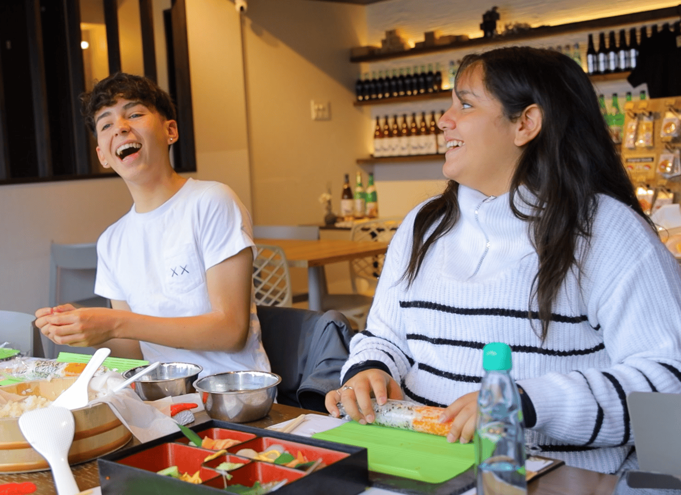 Tokyo: Kursus i rulning og tilberedning af autentisk sushi i Asakusa