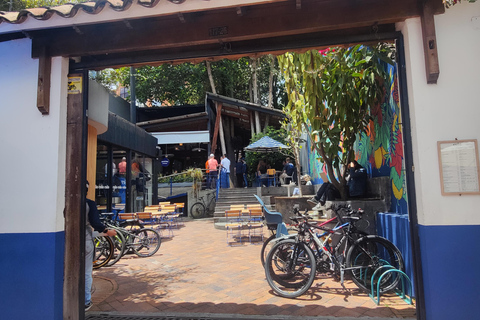 Bogotá: Usaquén Walking Tour + Sunday Arts Market Monday to Saturday – 2.5 hours