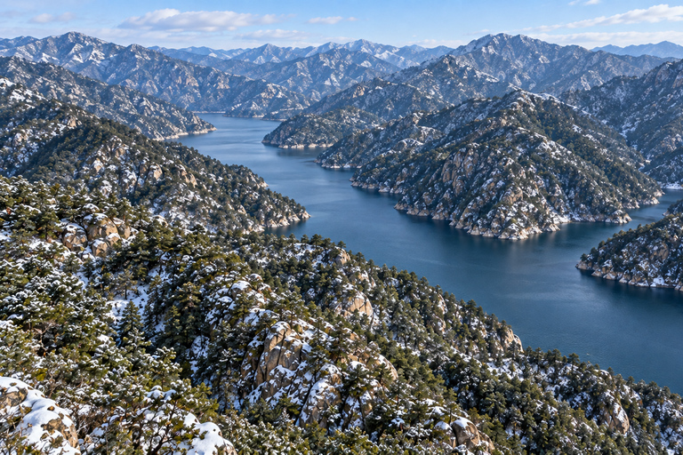 Beijing: Qinglong Gorge Ticket, Boat & BungeeJumping Options Private Car: Ticket + Speedboat