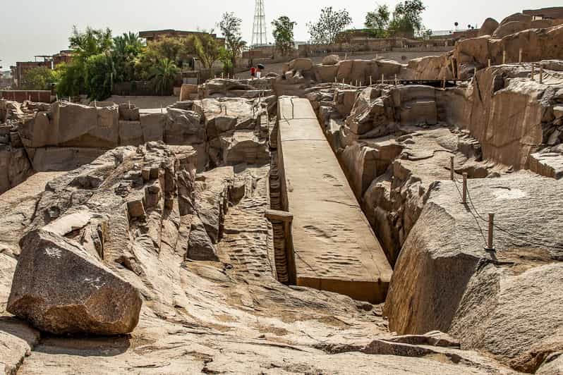 Aswan: Unfinished Obelisk Private All-Inclusive Guided Tour