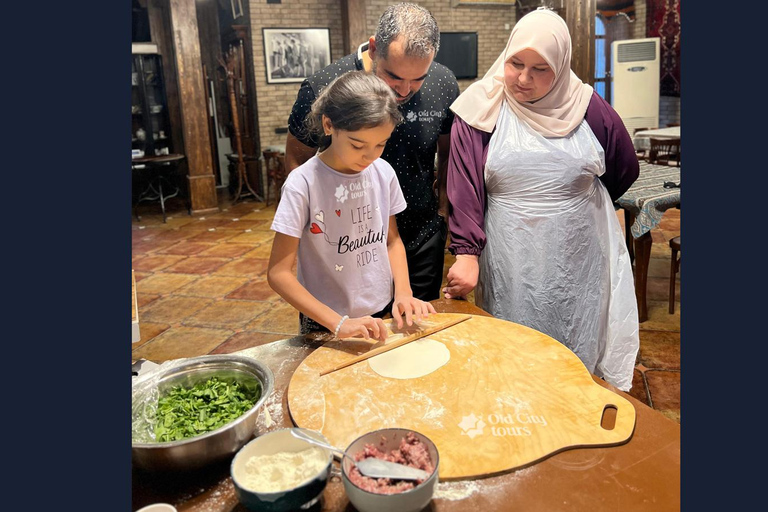 دورة طبخ أذربيجانية وجولة في المدينة القديمة والغداء