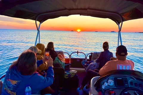 Destin: Sunset Pontoon Boat Cruise With Dolphin Watching