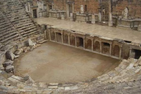 Ab Kusadasi: tägliche Tour nach Pamukkale (Hierapolis)