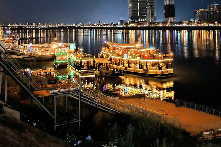 Phnom Penh: Mekong Sunset Cruise & City by Night Tour