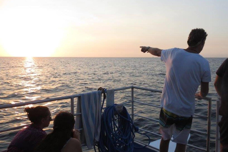 Gili Islands: 3 Island BBQ Sunset Cruise with Snorkeling