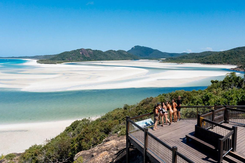 Whitsunday: Excursão às Ilhas Whitsunday com mergulho com snorkel e almoço