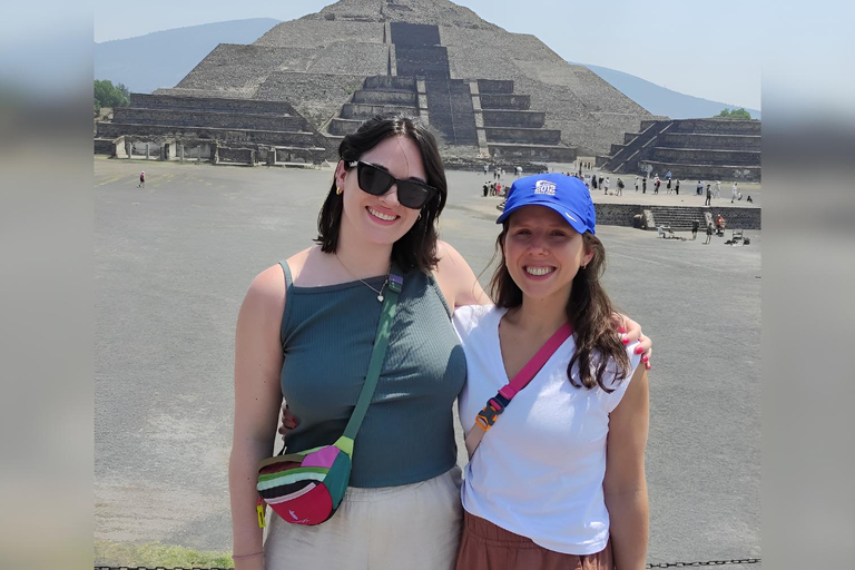 Teotihuacan Pyramids: Private Tour with Round Trip TransportPrivate Tour for your group (From 2 to 12 people)