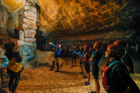 Cala Varques : Expédition guidée en kayak et plongée en apnée dans les grottes marines