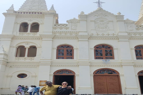 Kochi: Tuk-Tuk-Ausflug mit versteckten SchätzenKochi: Ausflug mit dem Tuk-Tuk zu versteckten Schätzen