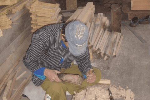 1 or 2-Day Historic Bhaktapur Woodcarving Workshop