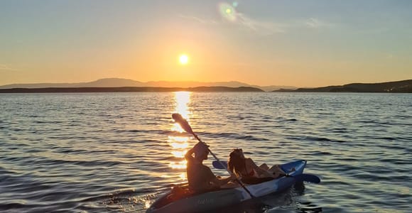 Crikvenica: Kajak & Cocktails bei Sonnenuntergang