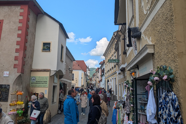 Vienna: Scenic Hiking Tour to Dürnstein/Wachau with Transfer
